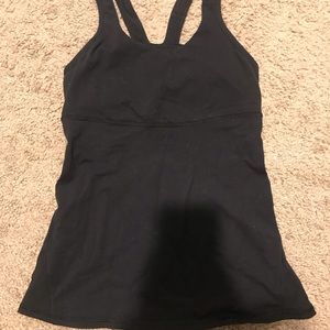 Lululemon tank size 4